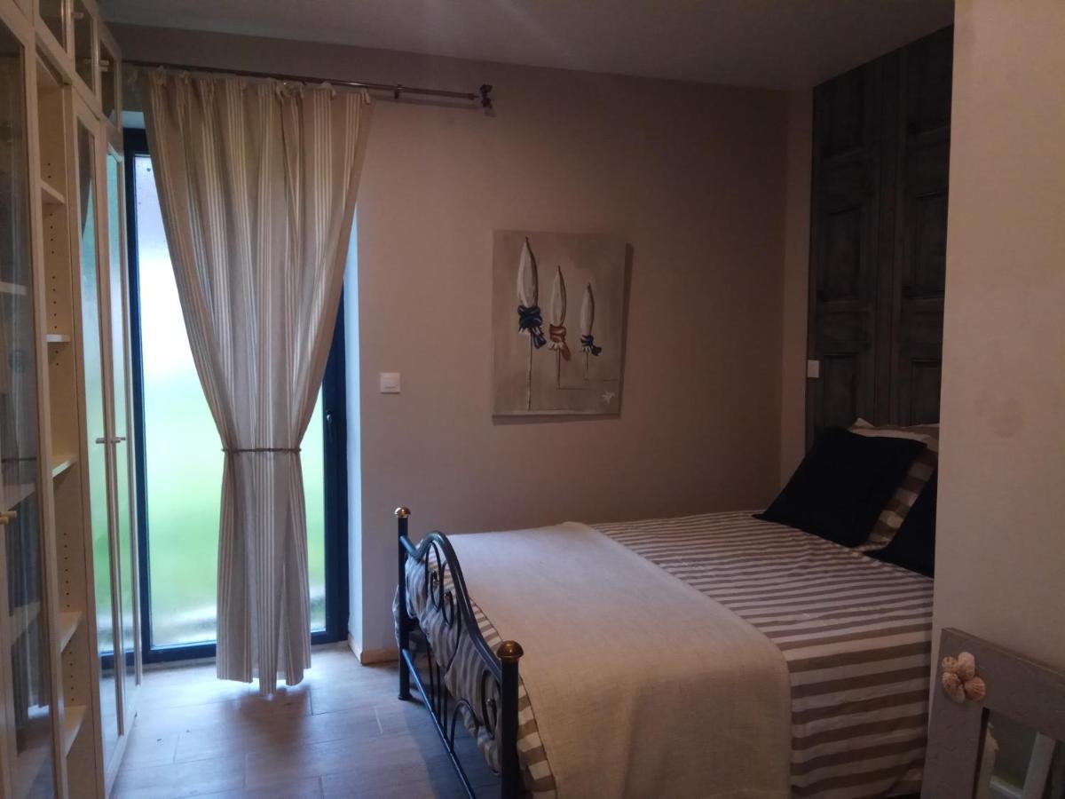 Tante Pim Neuilly-sur-Eure Exterior foto