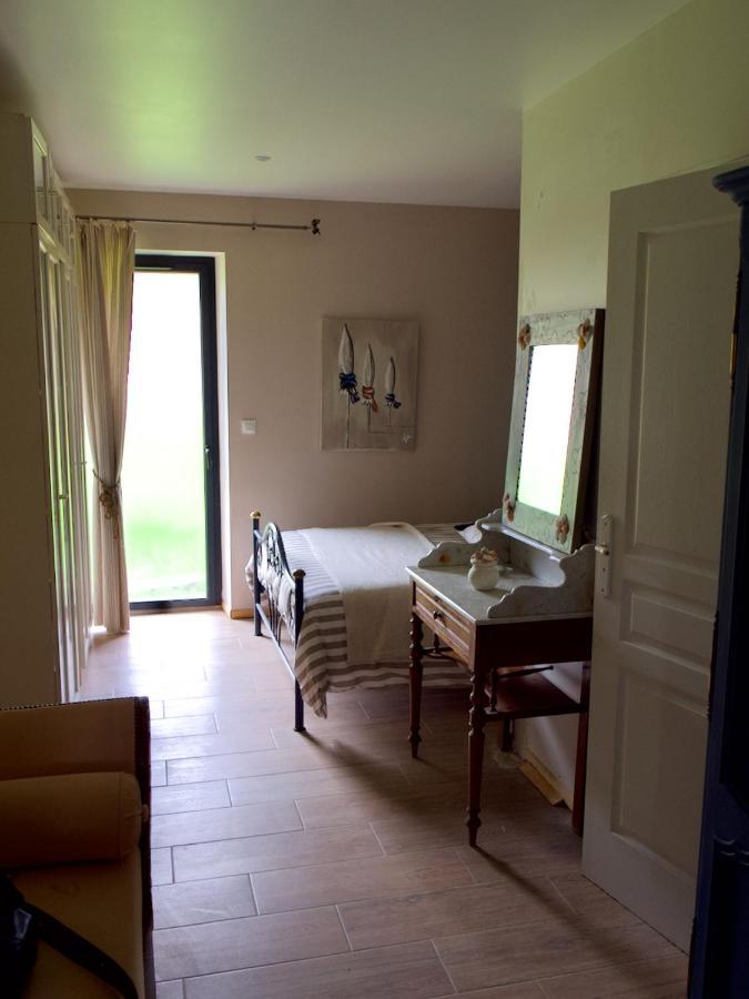 Tante Pim Neuilly-sur-Eure Exterior foto