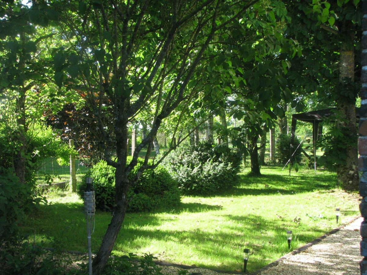 Tante Pim Neuilly-sur-Eure Exterior foto