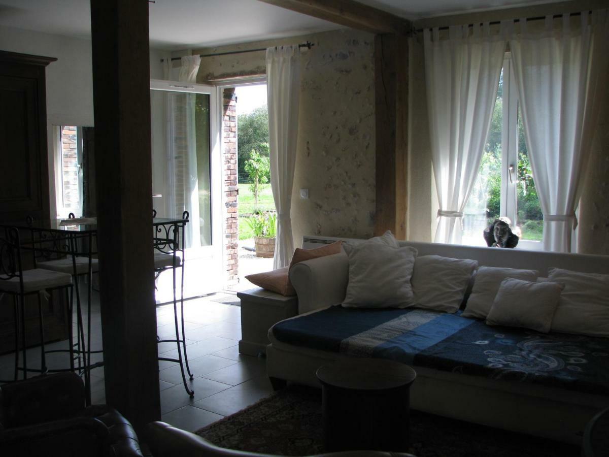 Tante Pim Neuilly-sur-Eure Exterior foto