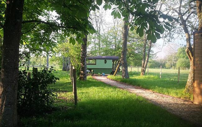 Tante Pim Neuilly-sur-Eure Exterior foto